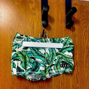 Fleo shorts 3.25